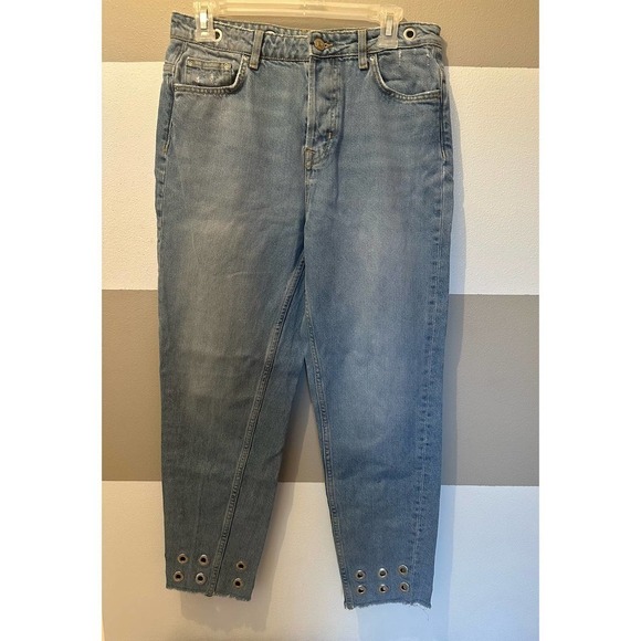 Zara Basic Denim Metal Grommet Rings Fray Raw Hem Cropped Button fly Jeans Sz 4 - Picture 2 of 8